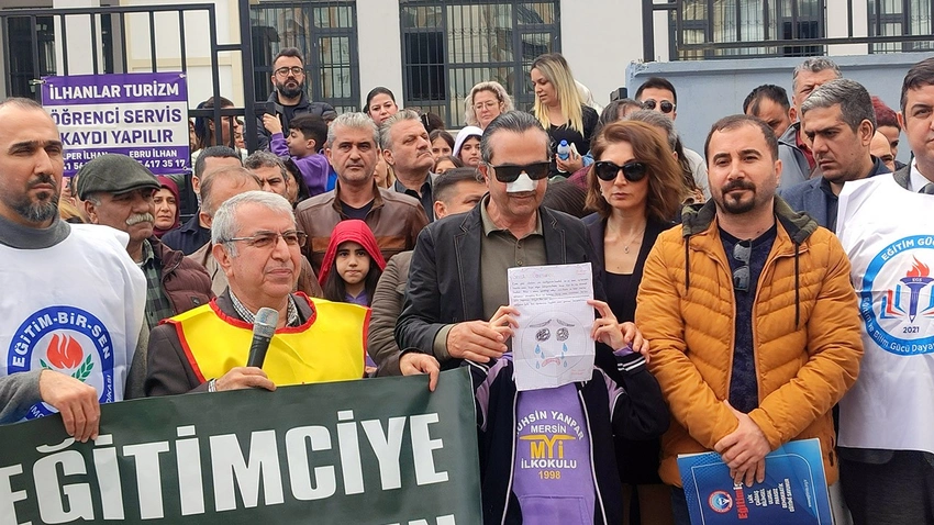 Veli, öğretmene kafa atıp burnunu kırdı…