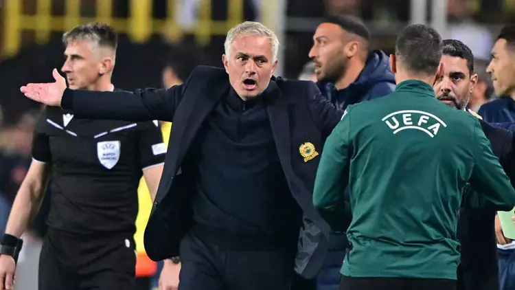 UEFA’dan Jose Mourinho’ya 1 maç ceza