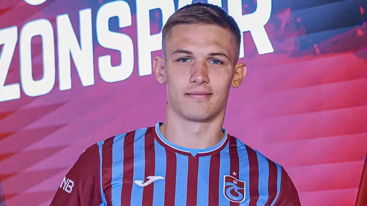 Danylo Sikan 4.5 yıllık imzayı attı