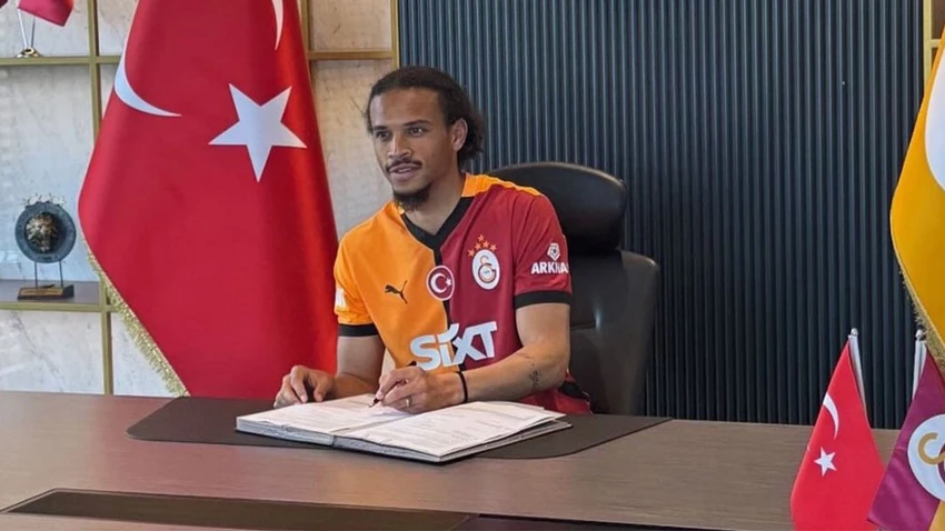 Leroy Sane Galatasaray formasını giyip, imzayı attı