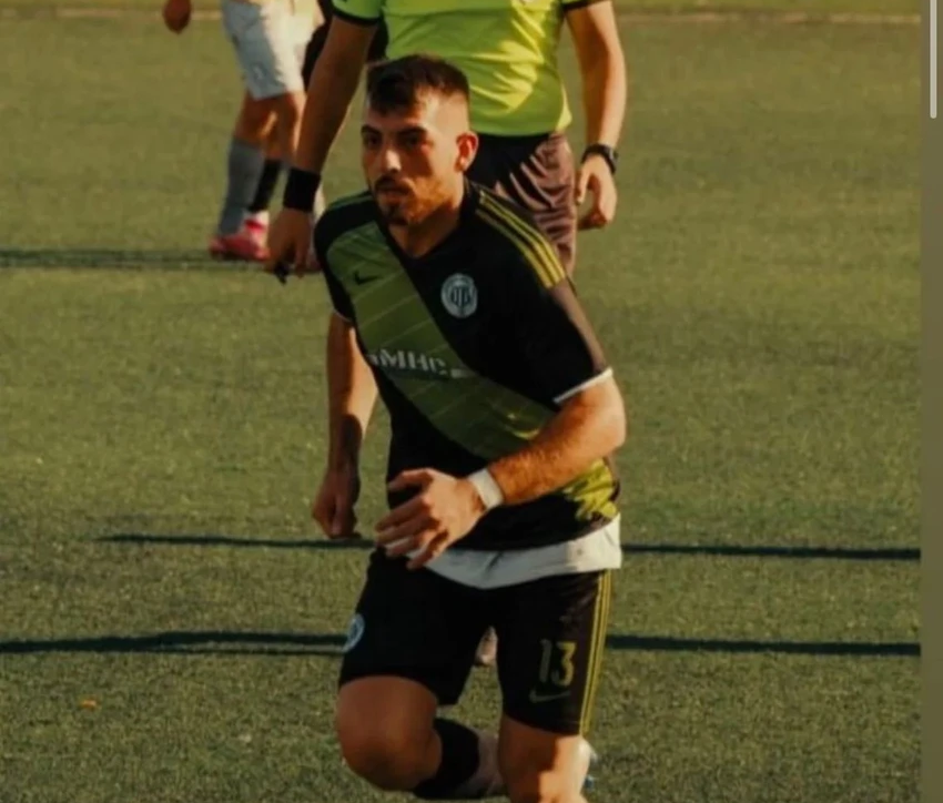 Amatör futbolcu atladığı havuzda hayatını kaybetti