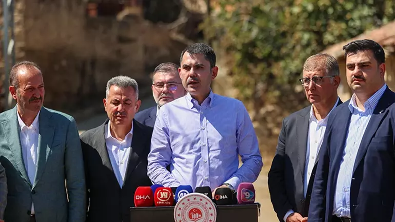 Bakan Kurum: Yanan evlerin yenileri 1 yıl içinde teslim edilecek