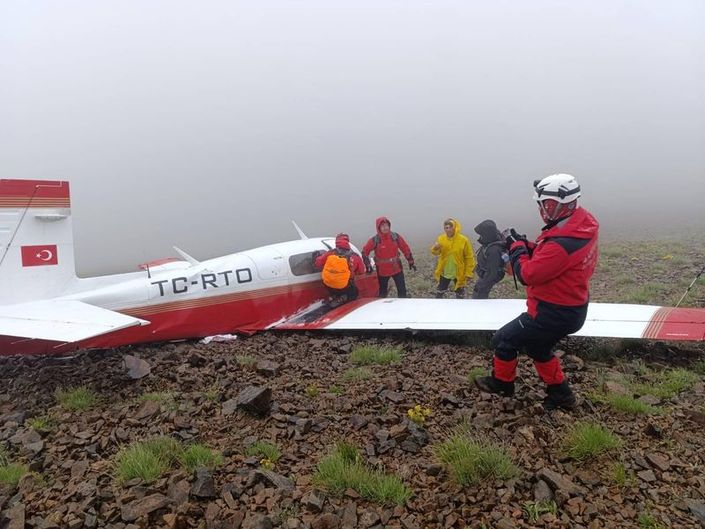 Pilot öldü, o Kaçkar’ın zirvesinde hayatta kaldı